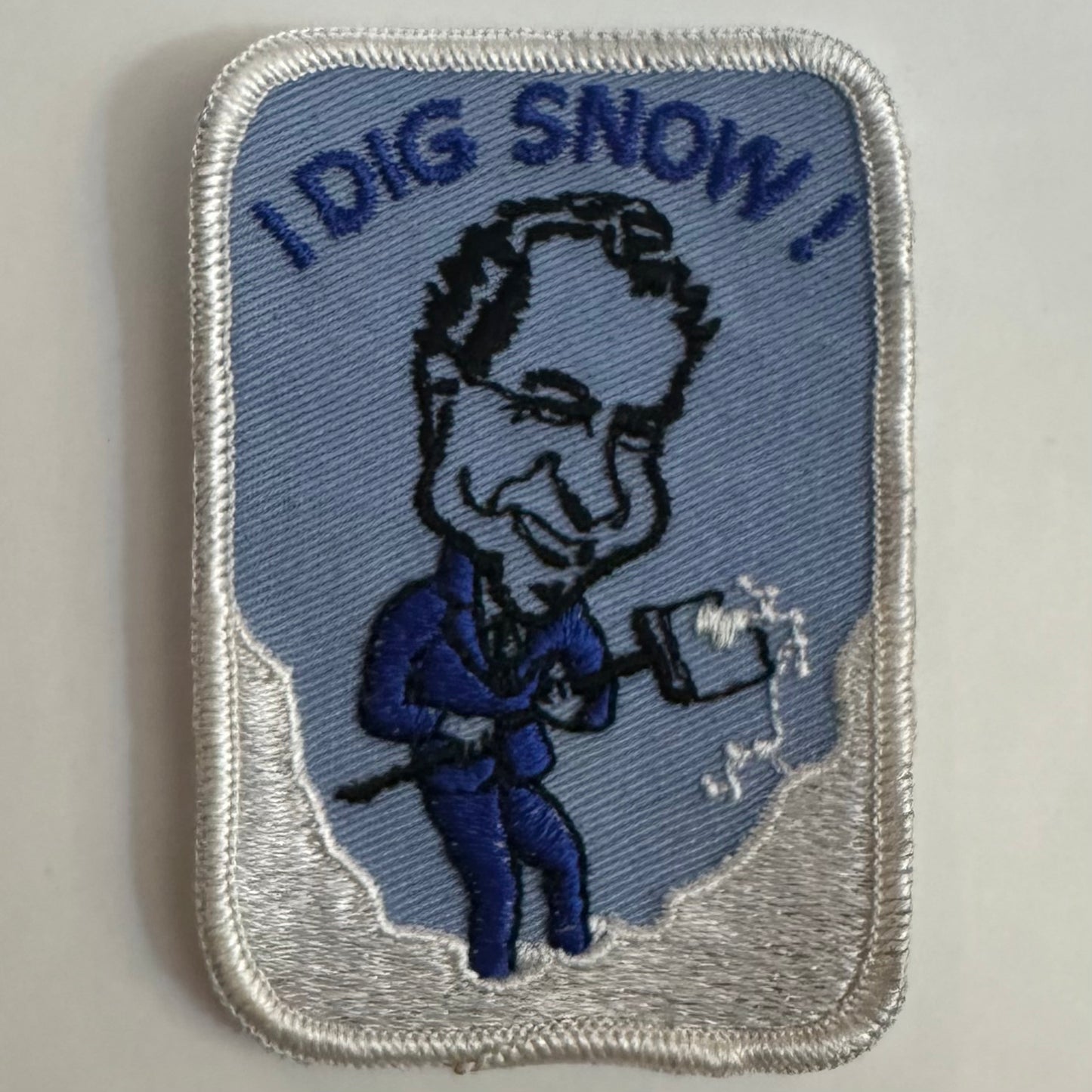 "I Dig Snow" Anti-Nixon Patch